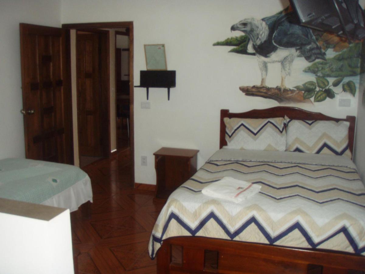 Hostal Limoncocha Tena Kültér fotó