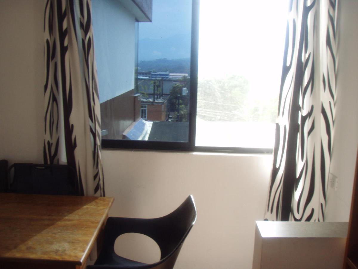 Hostal Limoncocha Tena Kültér fotó