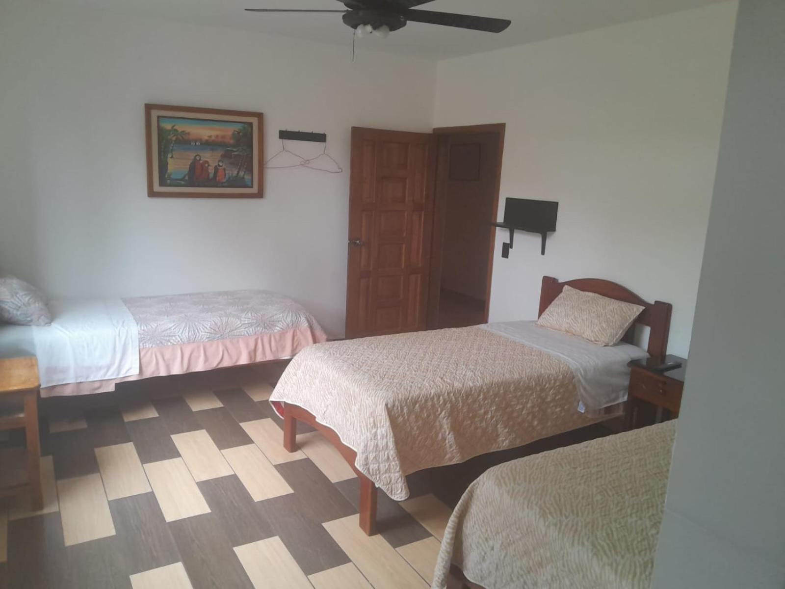Hostal Limoncocha Tena Kültér fotó