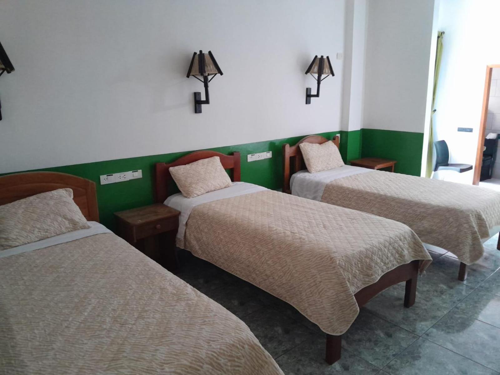 Hostal Limoncocha Tena Kültér fotó