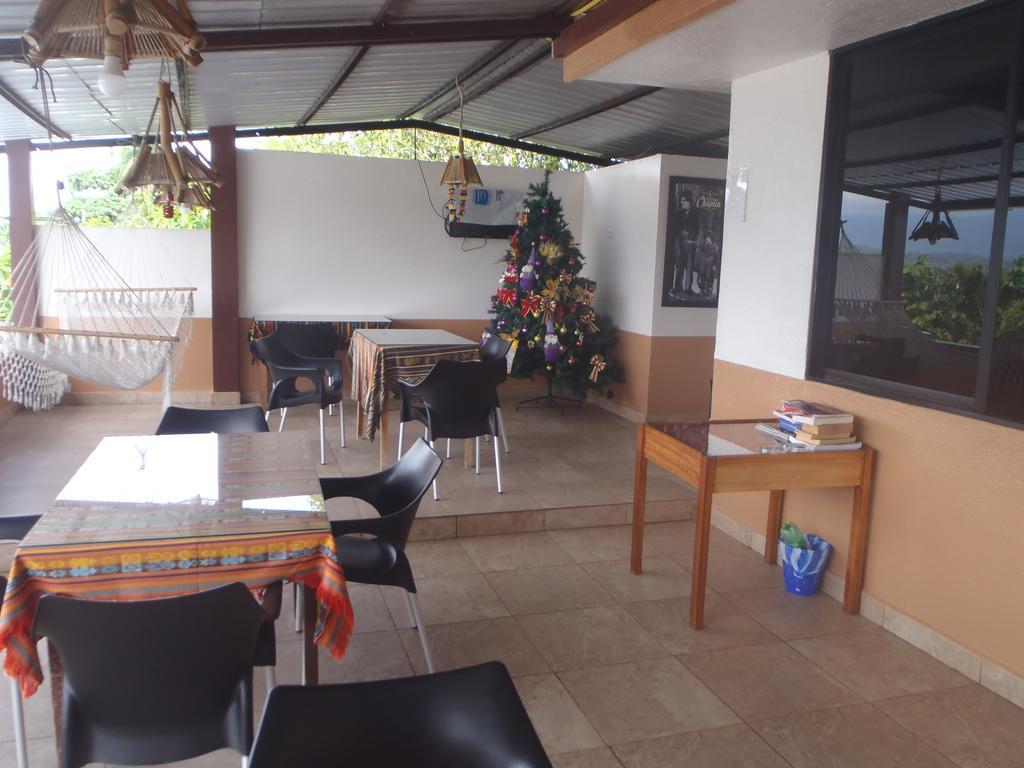 Hostal Limoncocha Tena Kültér fotó