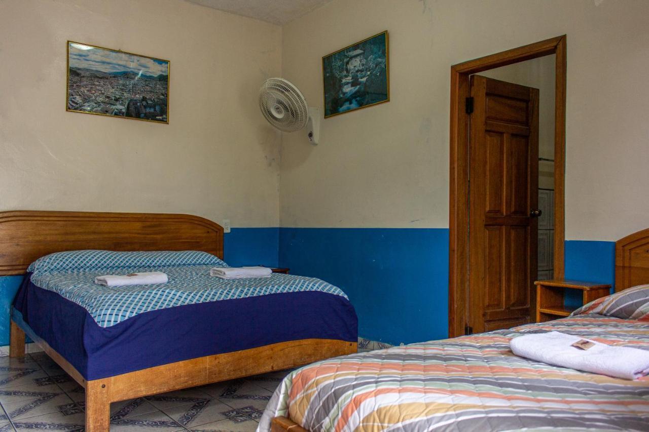 Hostal Limoncocha Tena Kültér fotó